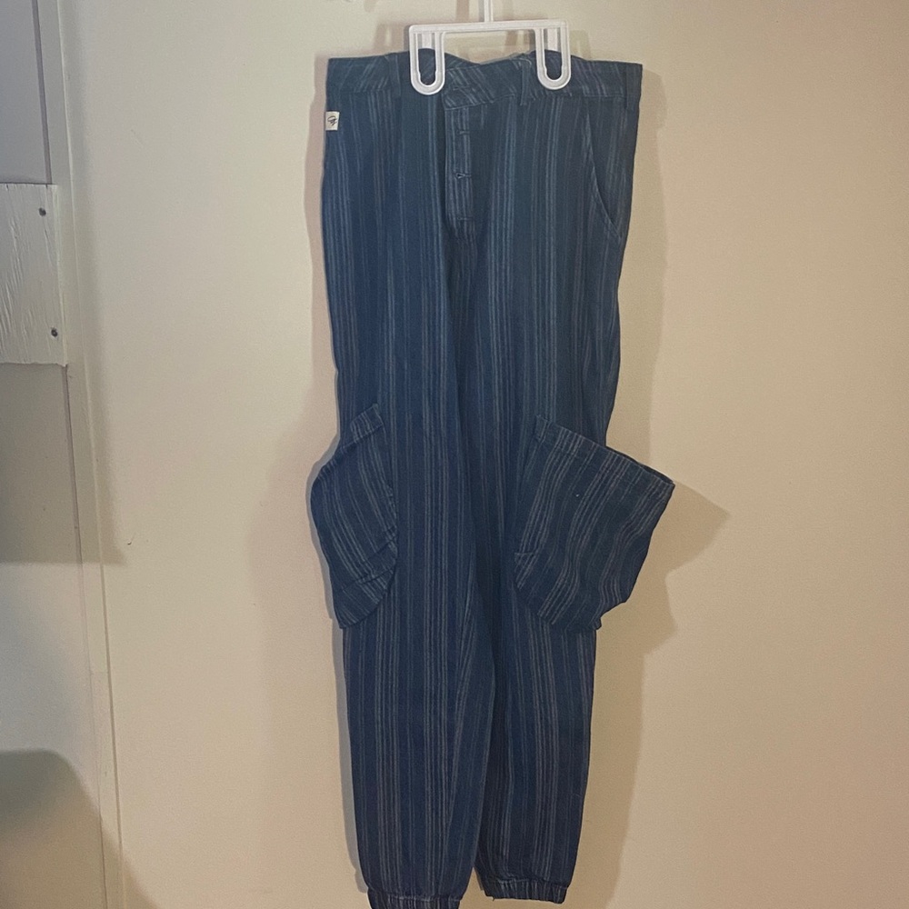 Women’s Blue Striped Pants